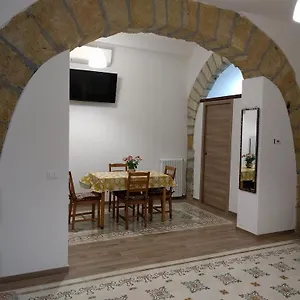 https://la-dimora-del-golfo.sicilyhotelsitaly.net