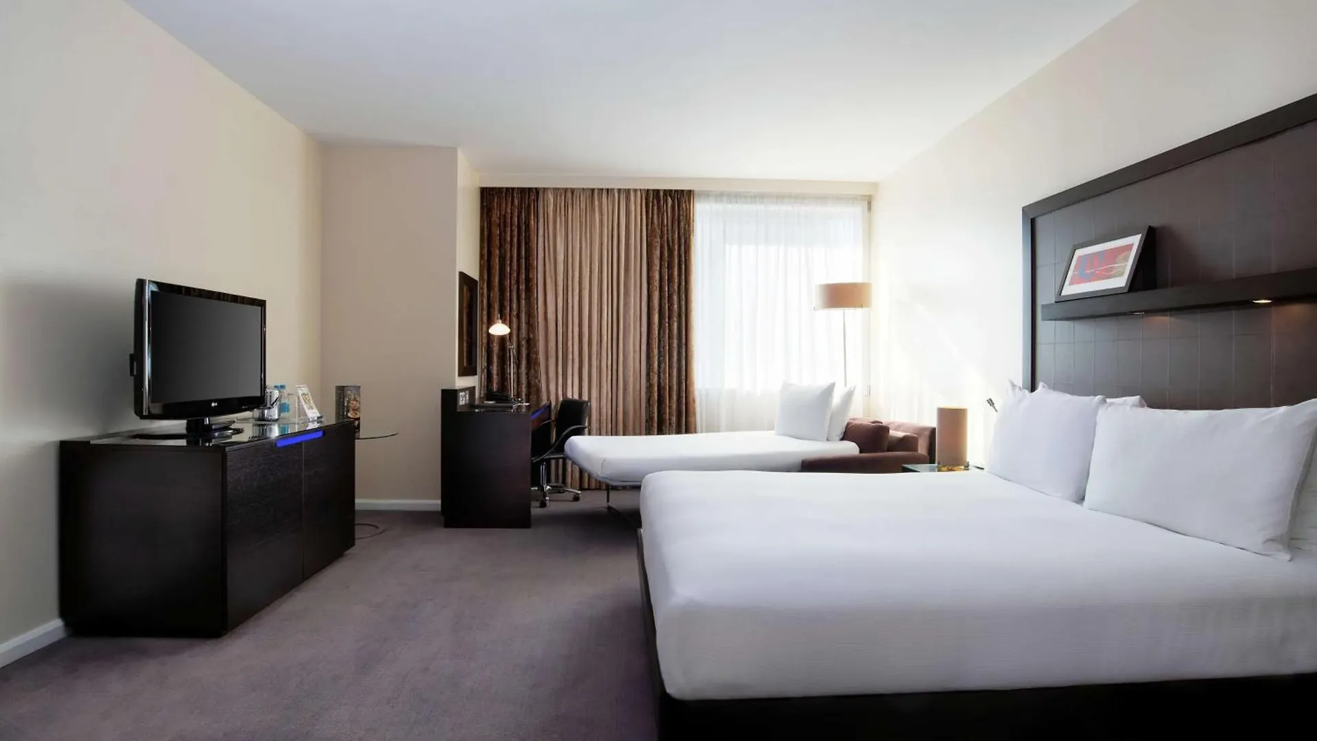 Hilton London Canary Wharf